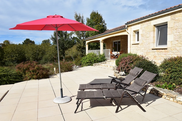 Foto van Vakantiehuis met privé zwembad in Montcléra - Vakantiehuis in Montcléra - TerraceBalcony