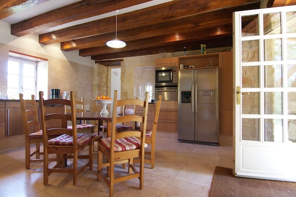 Foto van Weelderig landhuis met privé zwembad - Vakantiehuis in Marminiac - Kitchen