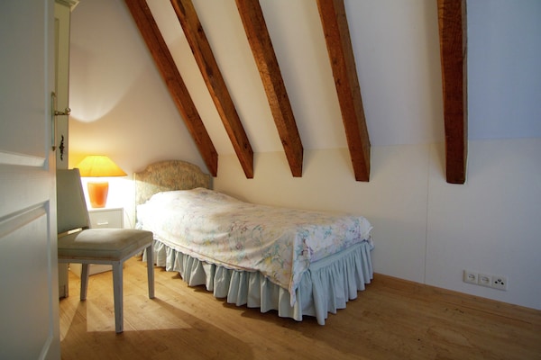 Foto van Weelderig landhuis met privé zwembad - Vakantiehuis in Marminiac - BedRoom