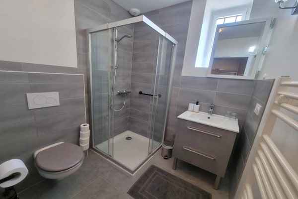 Foto van Prachtig gerenoveerde villa voor 10 gasten - Vakantiehuis in Couzou - BathRoom