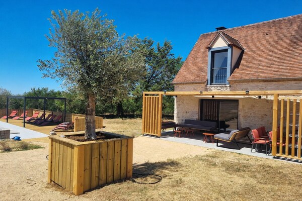 Foto van Prachtig gerenoveerde villa voor 10 gasten - Vakantiehuis in Couzou - ExteriorSummer