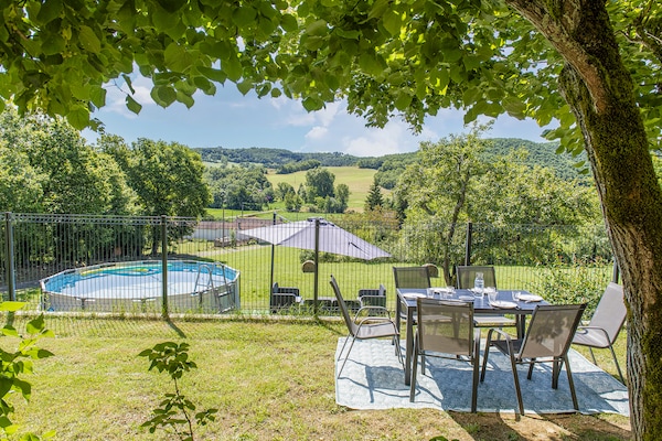 Foto van Vakantiehuis in Soturac met Privézwembad - Vakantiehuis in Soturac - ViewSummer