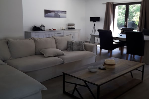 Foto van Ontsnapping aan het zwembad van de Dordogne - Vakantiehuis in VILLENEUVE SUR LOT - LivingRoom