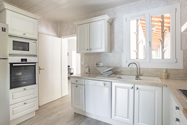 Foto van Ontsnapping aan het zwembad van de Dordogne - Vakantiehuis in VILLENEUVE SUR LOT - Kitchen