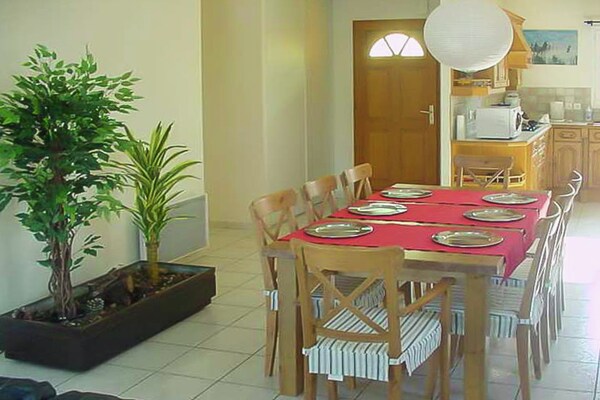 Foto van Panoramische villa aan het zwembad - Vakantiehuis in La Croix-Blanche - Kitchen