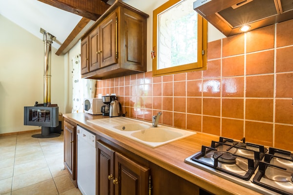 Foto van Blanquefort Natuurverblijf - Vakantiehuis in Blanquefort-Sur-Briolance - Kitchen