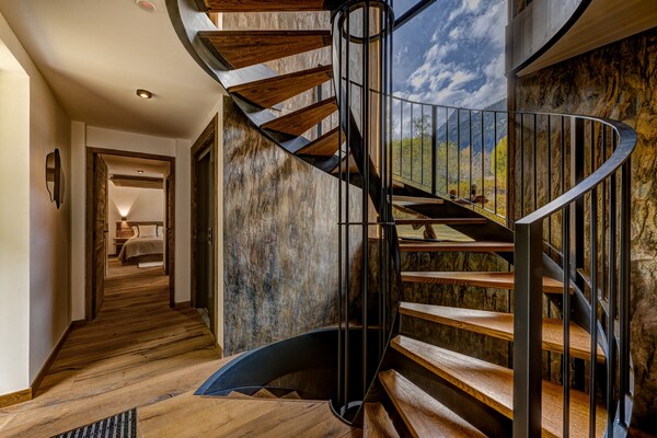 Foto van Luxe chalet met 5 slaapkamers, zwembad en sauna - Vakantiehuis in Chamonix-Mont-Blanc - Landing