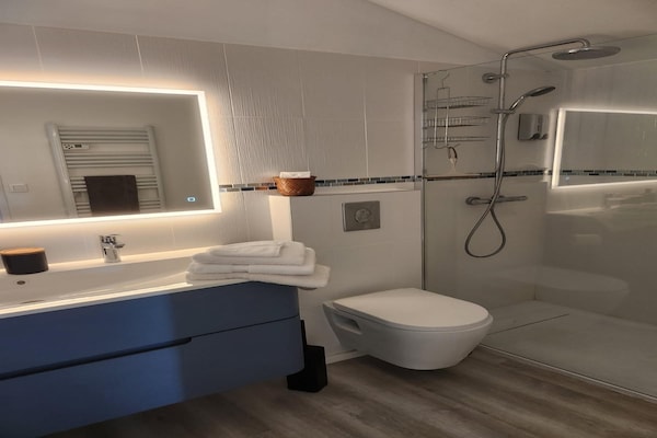 Foto van Villa met privézwembad en jeu de boulesbaan - Vakantiehuis in Sanary-sur-Mer - BathRoom