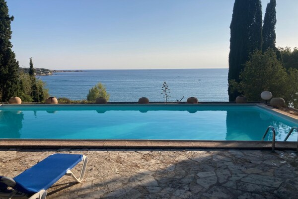 Foto van Villa met privézwembad en jeu de boulesbaan - Vakantiehuis in Sanary-sur-Mer - PoolOfHouse