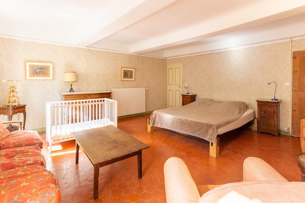 Foto van Gezellig vakantiehuis met privé zwembad - Vakantiehuis in Brue-Auriac - BedRoom