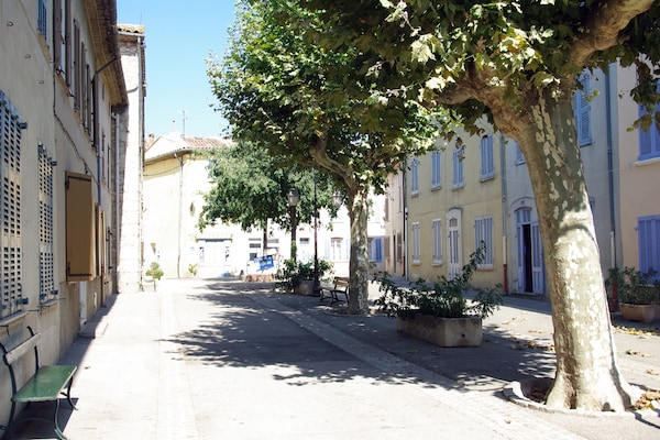 Foto van Vakantiehuis in Le Plan-de-la-Tour met Zwembad - Vakantiehuis in Le Plan-De-La-Tour - AreaSummer5KM