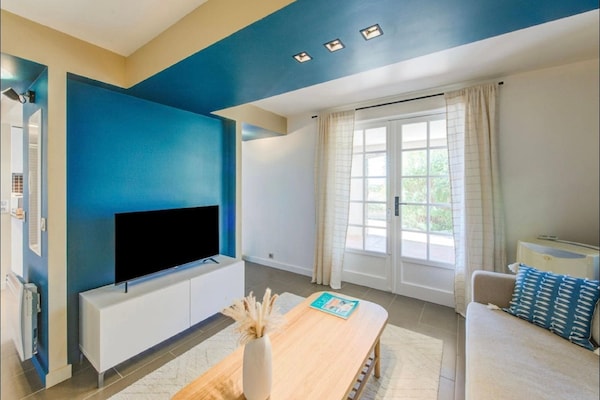 Foto van Villa in Cavalaire met Zeezicht & Zwembad - Vakantiehuis in Cavalaire sur Mer - LivingRoom