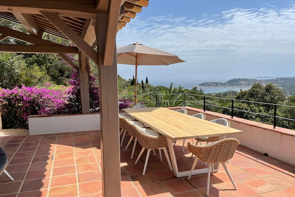 Foto van Villa in Cavalaire met Zeezicht & Zwembad - Vakantiehuis in Cavalaire sur Mer - TerraceBalcony