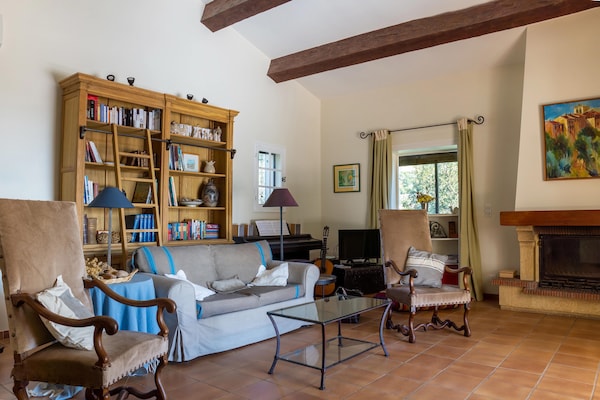 Foto van Villa in Cavalaire-sur-Mer met uitzicht op zee - Vakantiehuis in Cavalaire-sur-Mer - LivingRoom