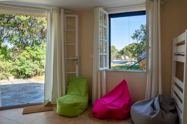 Foto van Villa in Cavalaire-sur-Mer met uitzicht op zee - Vakantiehuis in Cavalaire-sur-Mer - BedRoom