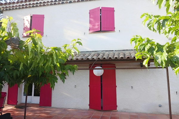 Foto van Villa met privézwembad, tuin en panoramisch - Vakantiehuis in Draguignan - ExteriorSummer