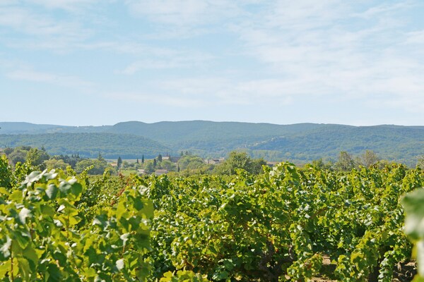Foto van Villa met privézwembad, tuin en panoramisch - Vakantiehuis in Draguignan - View
