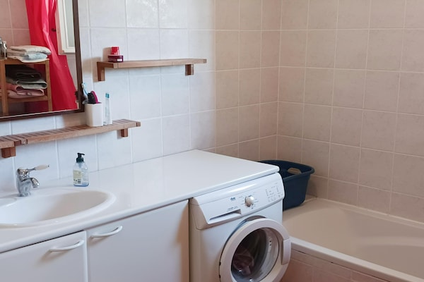Foto van Villa met privézwembad, tuin en panoramisch - Vakantiehuis in Draguignan - BathRoom