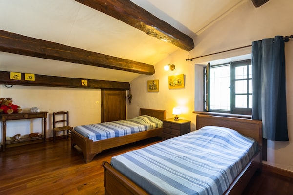 Foto van Provençaals huis in Seillans met zwembad - Vakantiehuis in Seillans - BedRoom