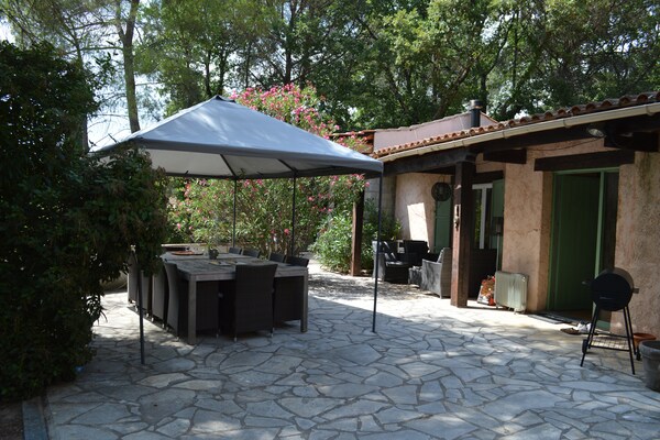 Foto van Vakantiehuis in Fayence met privézwembad - Vakantiehuis in Fayence - TerraceBalcony