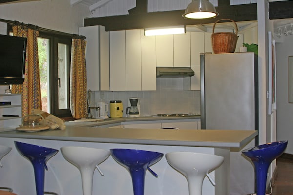 Foto van Vakantiehuis in Fayence met privézwembad - Vakantiehuis in Fayence - Kitchen