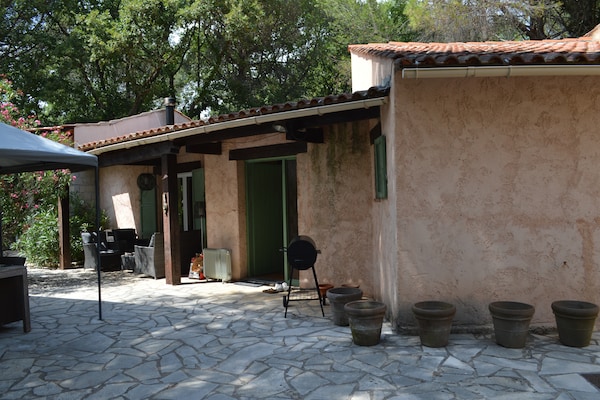 Foto van Vakantiehuis in Fayence met privézwembad - Vakantiehuis in Fayence - ExteriorSummer