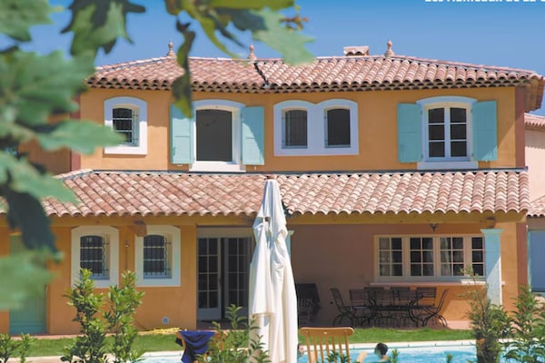 Foto van Luxe villa in Var met zwembad voor 10 personen - Vakantiehuis in Fayence - ExteriorSummer
