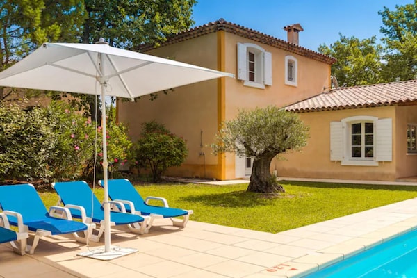 Foto van Luxe villa in Var met zwembad voor 10 personen - Vakantiehuis in Fayence - ExteriorSummer