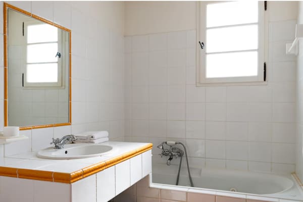 Foto van Luxe villa in Var met zwembad voor 10 personen - Vakantiehuis in Fayence - BathRoom
