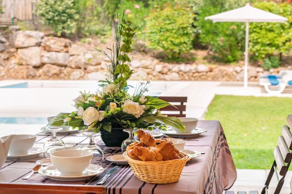 Foto van Luxe villa in Var met zwembad voor 10 personen - Vakantiehuis in Fayence - TerraceBalcony