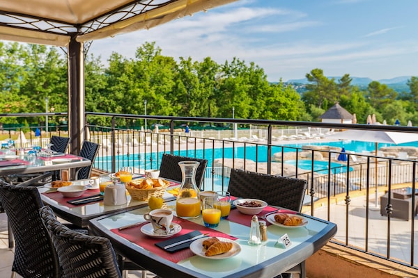 Foto van Luxe villa in Var met zwembad voor 10 personen - Vakantiehuis in Fayence - TerraceBalcony
