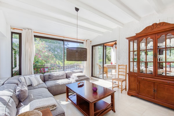 Foto van Zeer mooie villa in Lorgues met zwembad - Vakantiehuis in Lorgues - LivingRoom