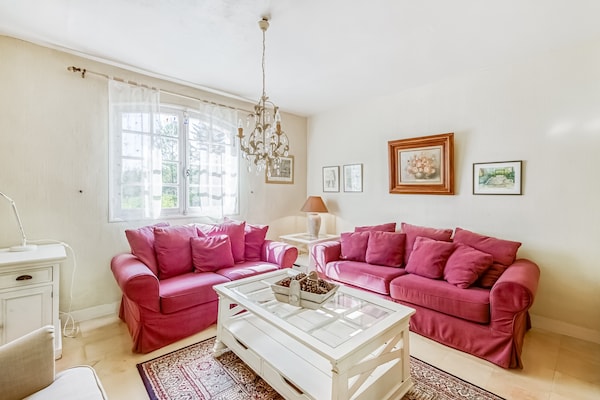 Foto van Zeer mooie villa in Lorgues met zwembad - Vakantiehuis in Lorgues - LivingRoom