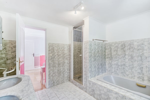 Foto van Zeer mooie villa in Lorgues met zwembad - Vakantiehuis in Lorgues - BathRoom
