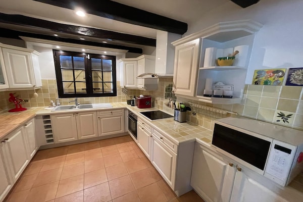 Foto van Villa in Vidauban met Zwembad en BBQ - Vakantiehuis in Vidauban - Kitchen