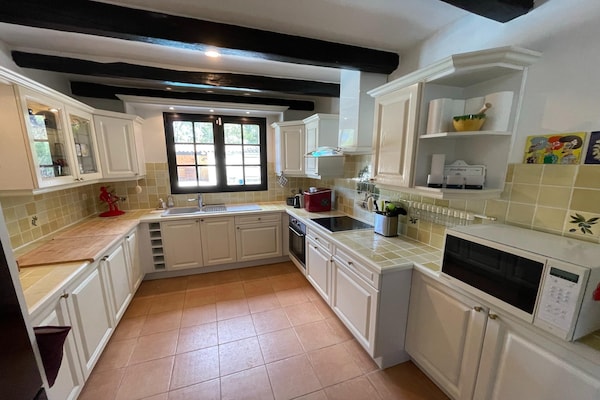 Foto van Villa in Vidauban met Zwembad en BBQ - Vakantiehuis in Vidauban - Kitchen