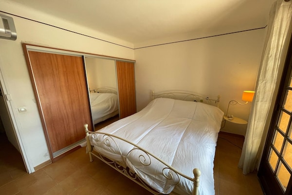 Foto van Villa in Vidauban met Zwembad en BBQ - Vakantiehuis in Vidauban - BedRoom