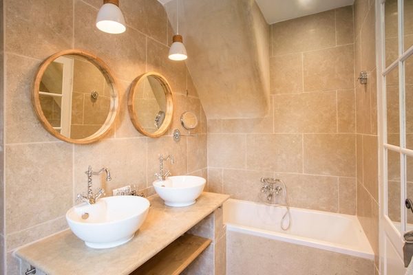 Foto van Voormalige schaapskooi met zwembad in Cotignac - Vakantiehuis in Cotignac - BathRoom