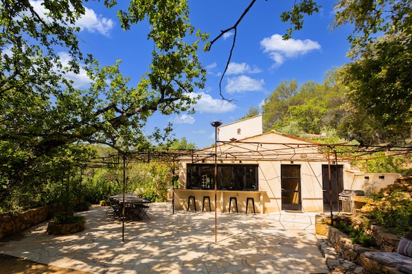 Foto van Voormalige schaapskooi met zwembad in Cotignac - Vakantiehuis in Cotignac - ExteriorSummer