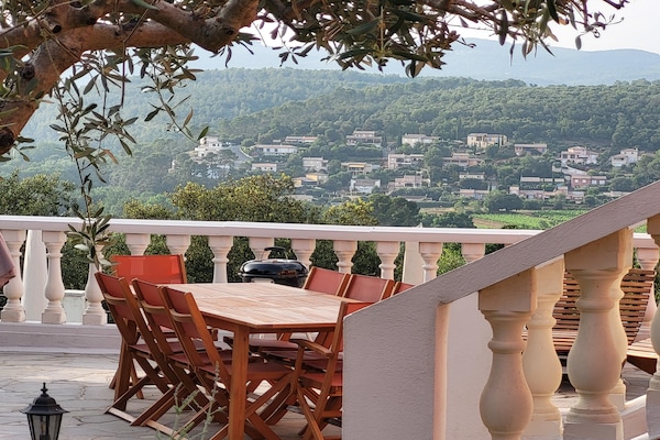 Foto van Villa Christine, met zwembad en uitzicht - Vakantiehuis in Carcès - GardenSummer