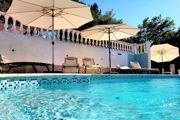 Foto van Villa Christine, met zwembad en uitzicht - Vakantiehuis in Carcès - PoolOfHouse
