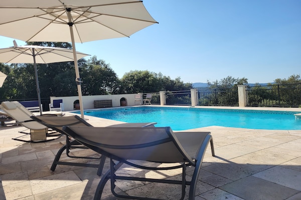 Foto van Villa Christine, met zwembad en uitzicht - Vakantiehuis in Carcès - PoolOfHouse