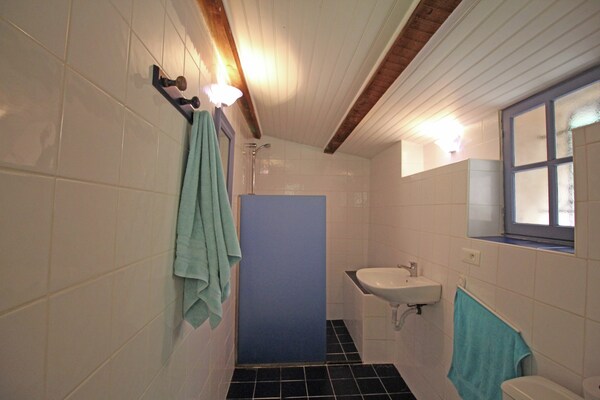 Foto van Vakantiehuis in Carcès met zwembad & wijngaarden - Vakantiehuis in Carcès - BathRoom