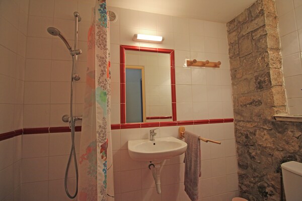 Foto van Vakantiehuis in Carcès met zwembad & wijngaarden - Vakantiehuis in Carcès - BathRoom
