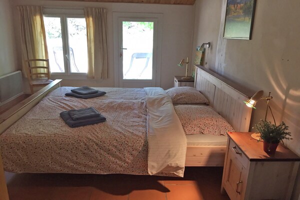 Foto van Vakantiehuis in Villecroze met zwembad en tuin - Vakantiehuis in Villecroze - BedRoom