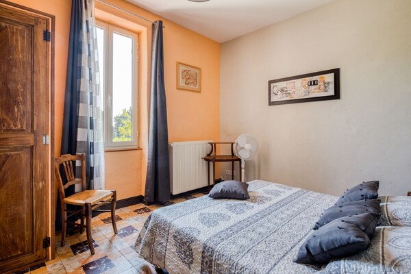 Foto van Vakantiehuis in Rasteau met privézwembad - Vakantiehuis in Rasteau - BedRoom