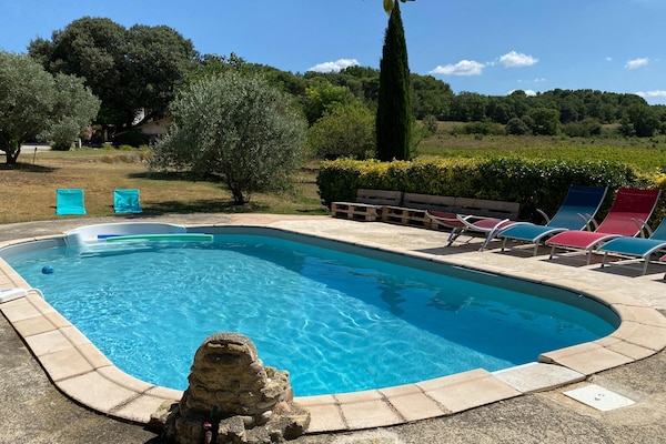 Foto van Vakantiehuis in Pertuis met Zwembad en Uitzicht - Vakantiehuis in Pertuis - PoolOfHouse