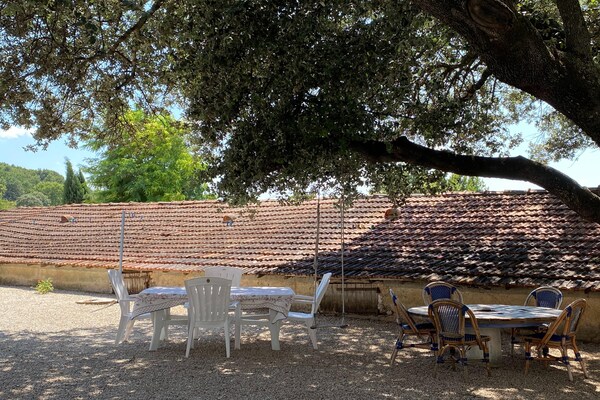 Foto van Vakantiehuis in Pertuis met Zwembad en Uitzicht - Vakantiehuis in Pertuis - GardenSummer