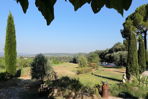 Foto van Vakantiehuis in Pertuis met Zwembad en Uitzicht - Vakantiehuis in Pertuis - ViewSummer