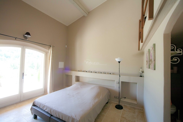 Foto van Villa in Provence met Infinity Pool - Vakantiehuis in Apt - BedRoom